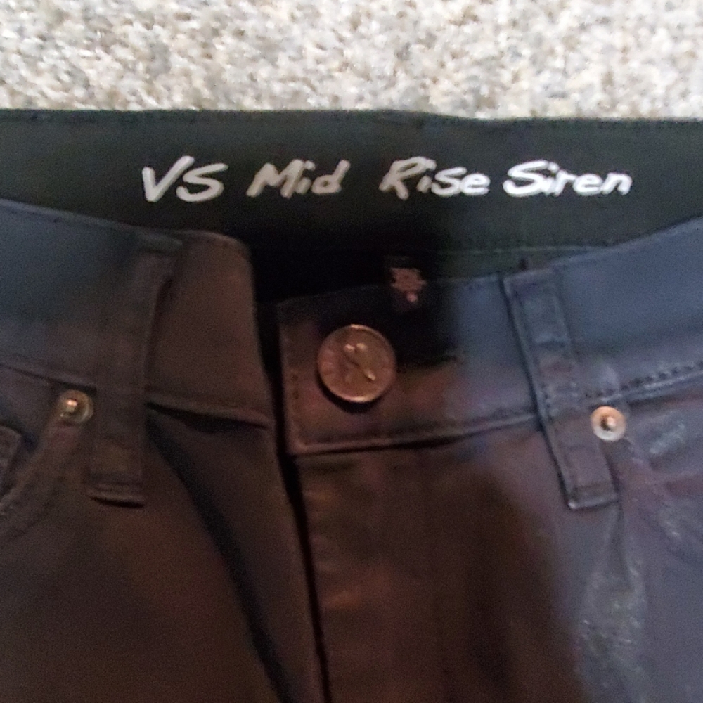 Faux leather jean - Picture 2 of 5